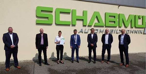Schabmüller Automobiltechnik GmbH erhält Urkunde „Umwelt- und Klimapakt Bayern“